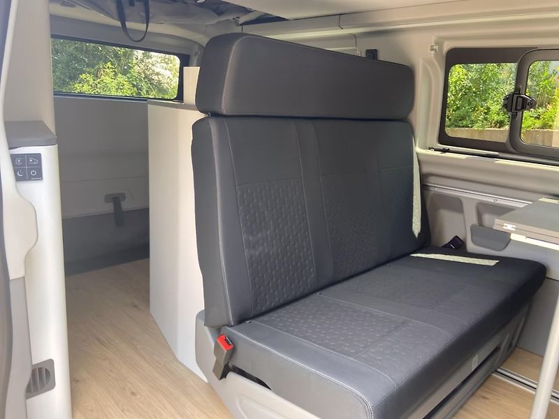 Ford Tourneo Custom Nugget Titanium 320 L1 Automat - fotka 13 z 18