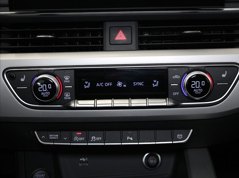 Audi A5 2,0 40TDi S-Line 55tkm. ČR - fotka 15 z 27