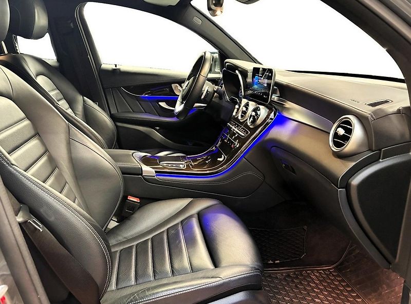 Mercedes-Benz GLC 200 Coupé 4MATIC Pano - fotka 12 z 18