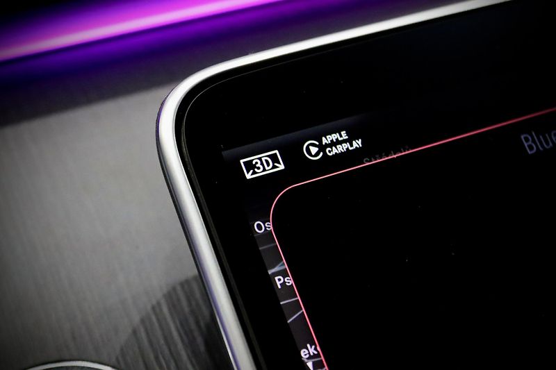Mercedes-Benz Třídy S 580 Long 4Matic V8 370 kW - fotka 37 z 43