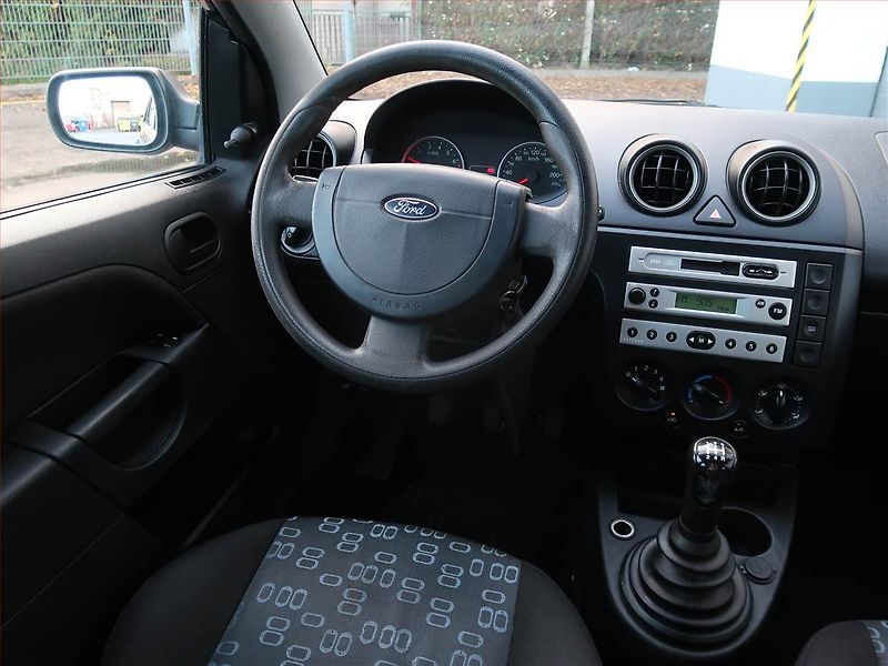 Ford Fiesta (2005) 1.4 16V, ČR,1.maj, nová STK - fotka 7 z 14