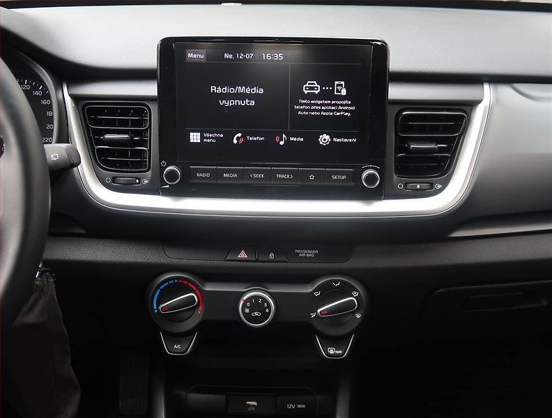 Kia Stonic (2023) 1.2 DPI, ČR,1.maj, Serv.kniha - fotka 12 z 19