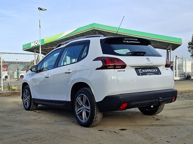Peugeot 2008 1,2 PT 110k M5 2.MAJ - fotka 11 z 23
