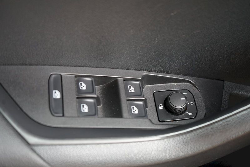 Škoda Karoq (2019) TSI 110 kW Ambition - tažné - fotka 24 z 27