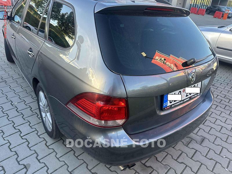 Volkswagen Golf (2012) 1.4 TSI, autoAC - fotka 2 z 3