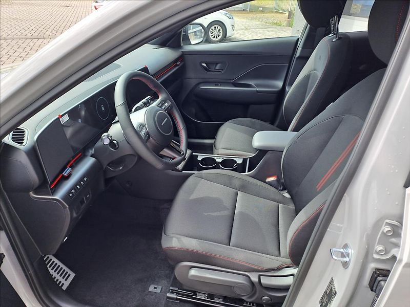 Hyundai Kona (2026) 1,6   1,6 T-GDI DCT HP N LINE - fotka 7 z 10