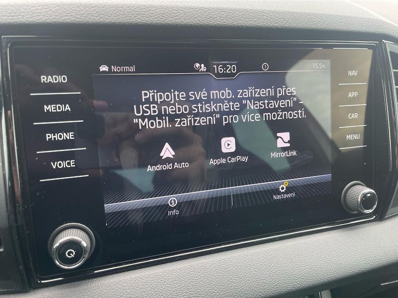 Škoda Karoq 1.5 TSi DSG 7st. SPORTLINE - fotka 22 z 29
