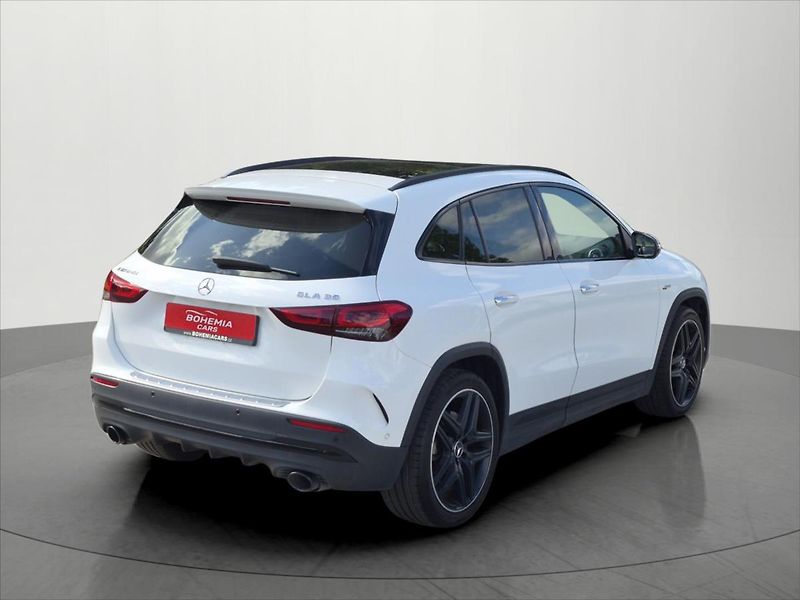 Mercedes-Benz GLA 2,0 225 Kw 35AMG 4MATIC ČR - fotka 7 z 24