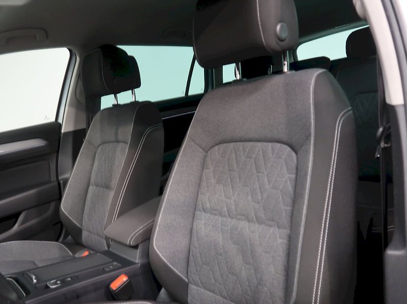 Volkswagen Passat (2022) BUSINESS 1.5TSI EVO 110KW - fotka 15 z 39