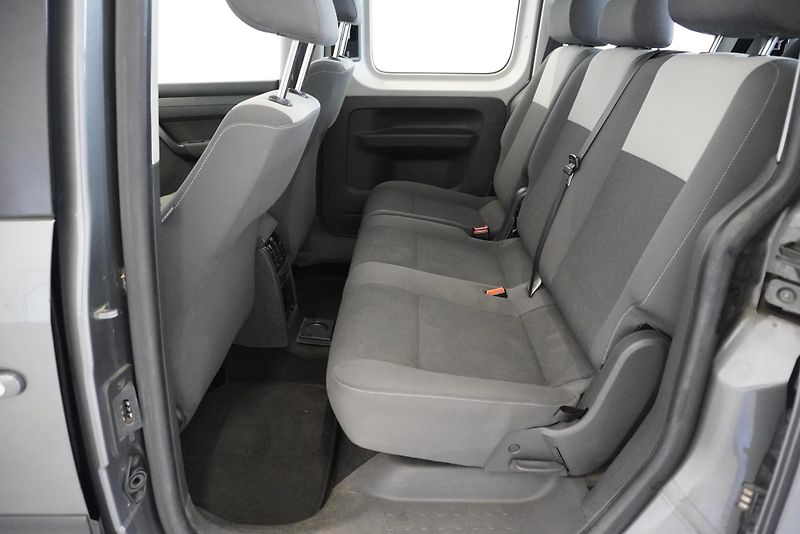 Volkswagen Caddy - fotka 22 z 31