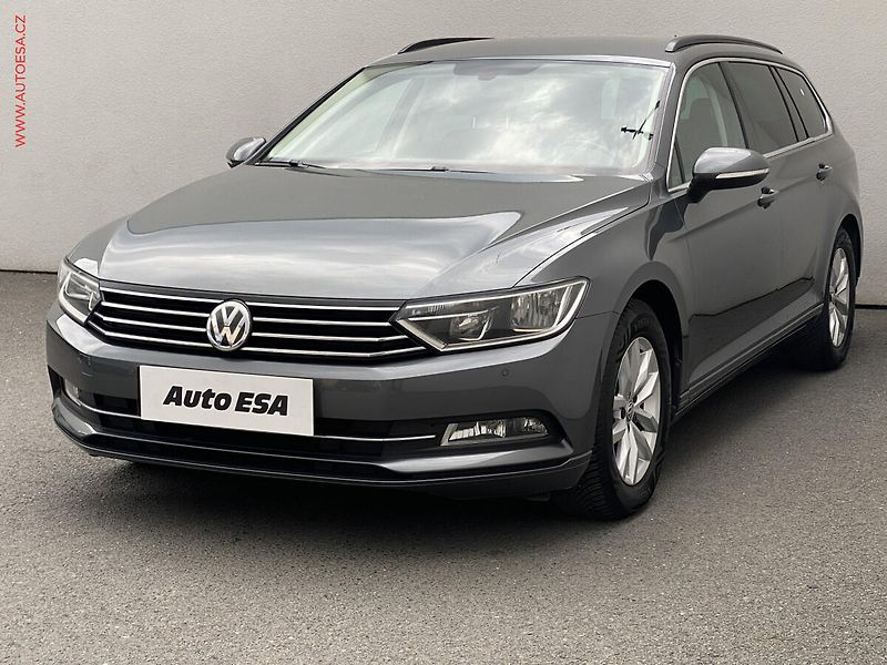 Volkswagen Passat (2015) 1.6 TDi, Comfortline, TZ - fotka 3 z 17
