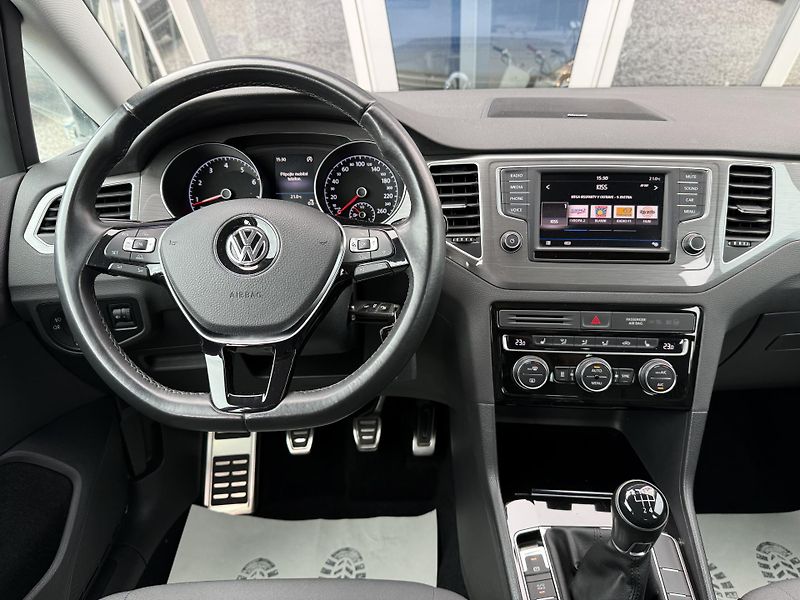 Volkswagen Golf Sportsvan 1,2 TSI Allstar - fotka 27 z 43