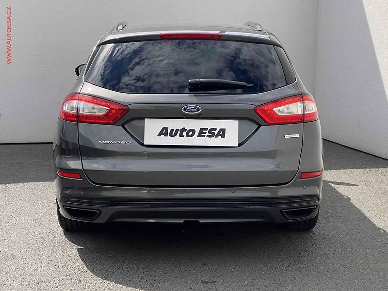 Ford Mondeo (2015) 2.0 EB, Titanium, AT, LED - fotka 5 z 21