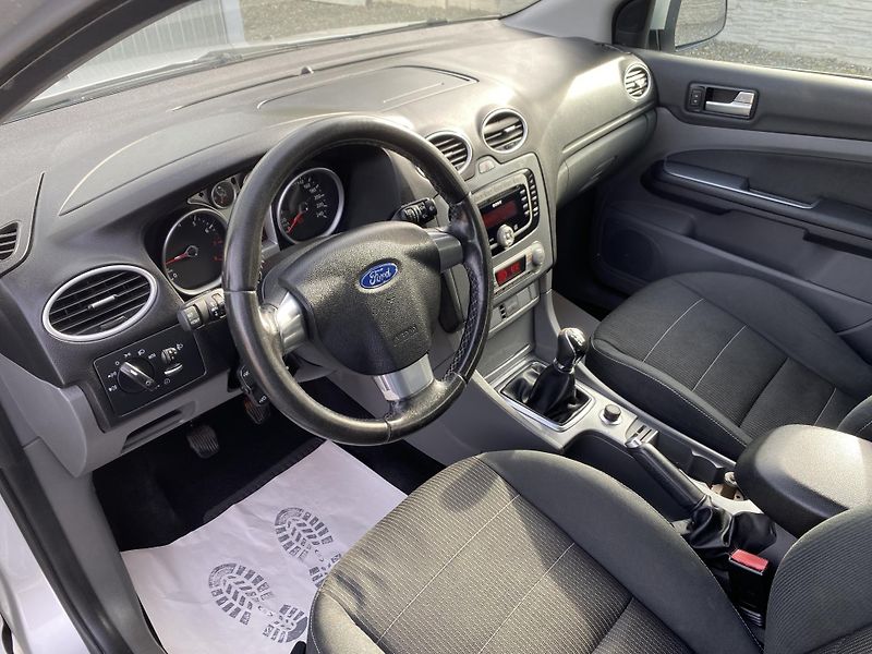 Ford Focus 2.0i 145PS LPG FORD COMBI TOP! - fotka 102 z 170