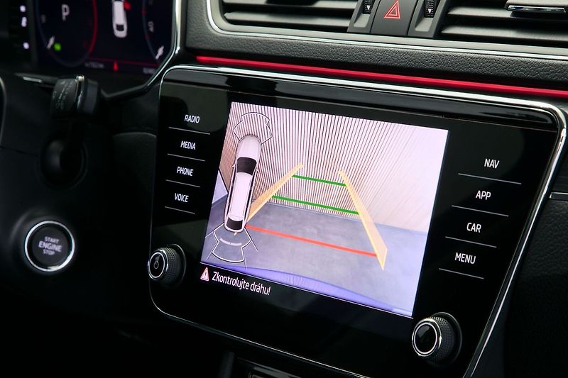 Škoda Superb 2.0TDI 110kW DSG Tažné Webasto - fotka 25 z 37