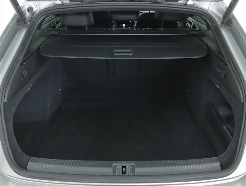 Volkswagen Arteon (2023) R-line 2.0 TDI - fotka 14 z 17