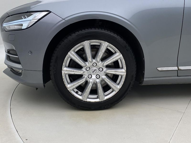 Volvo V90 D5 AWD INSCRIPTION AUT CZ - fotka 35 z 50