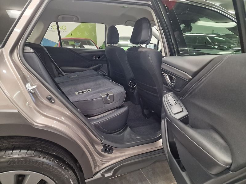 Subaru Outback (2025) 2.5 ACTIVE 2025 - fotka 27 z 58