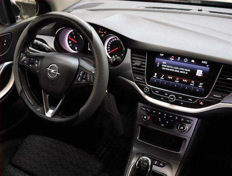 Opel Astra (2019) 1.6 CDTI, Serv.kniha, Navi - fotka 7 z 17