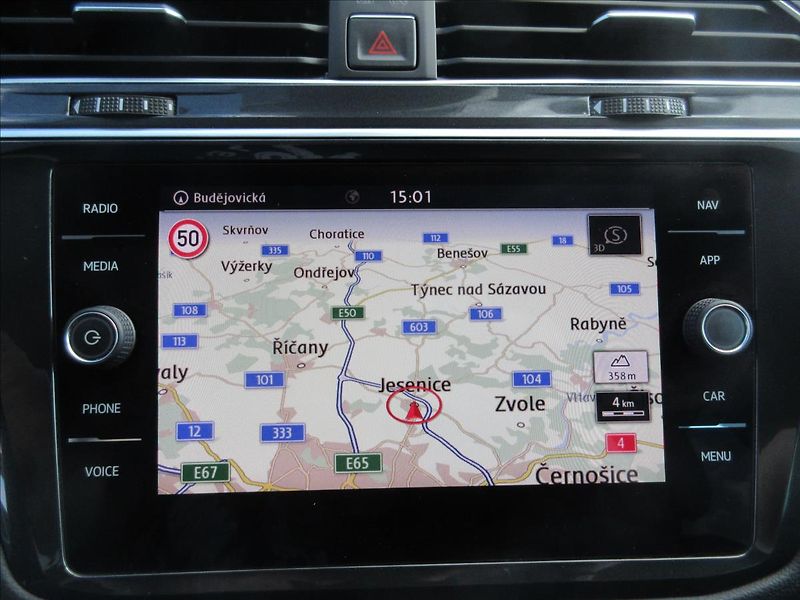Volkswagen Tiguan 1,4 TSI Edice Sound - fotka 10 z 15
