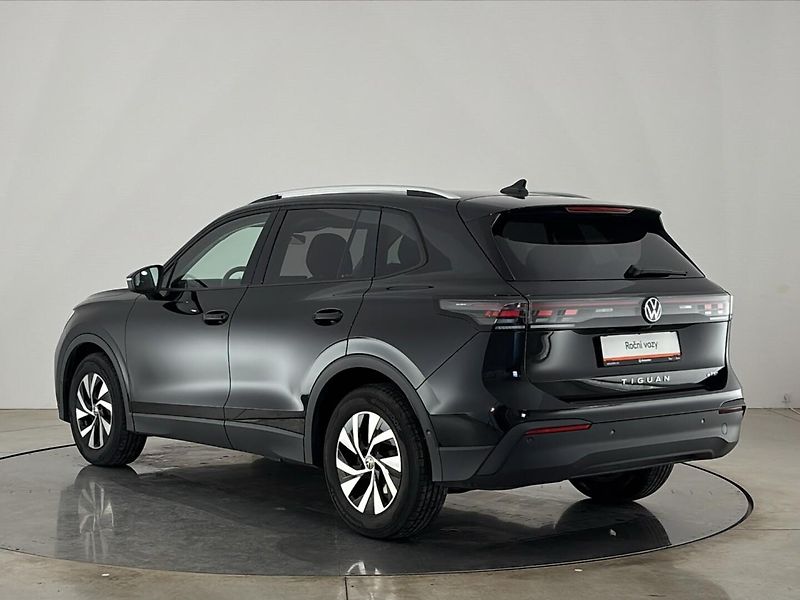 Volkswagen Tiguan People DSG - fotka 15 z 31