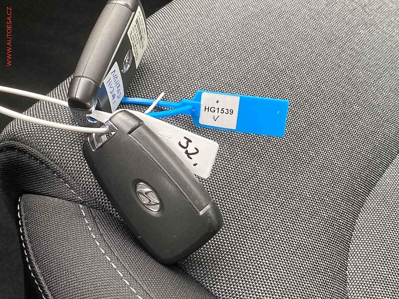 Hyundai i30 (2022) 1.0 T-GDi, ČR, servis.kniha - fotka 19 z 19
