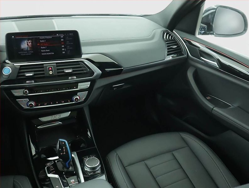 BMW iX3 (2021) 80 kWh, SoH 98% - fotka 8 z 25