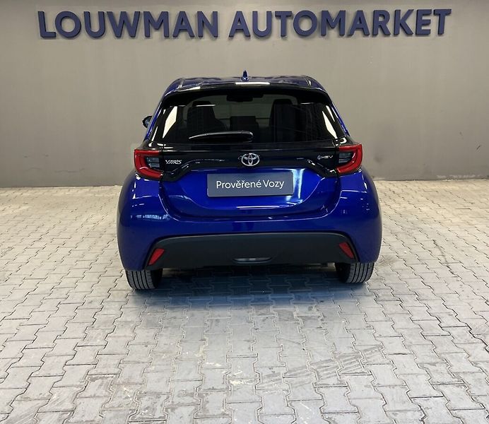 Toyota Yaris 1,5 Hybrid AT Style - fotka 14 z 16