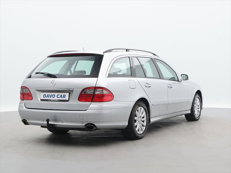 Mercedes-Benz Třídy E 3,0 280 CDI 4Matic Elegance - fotka 7 z 32