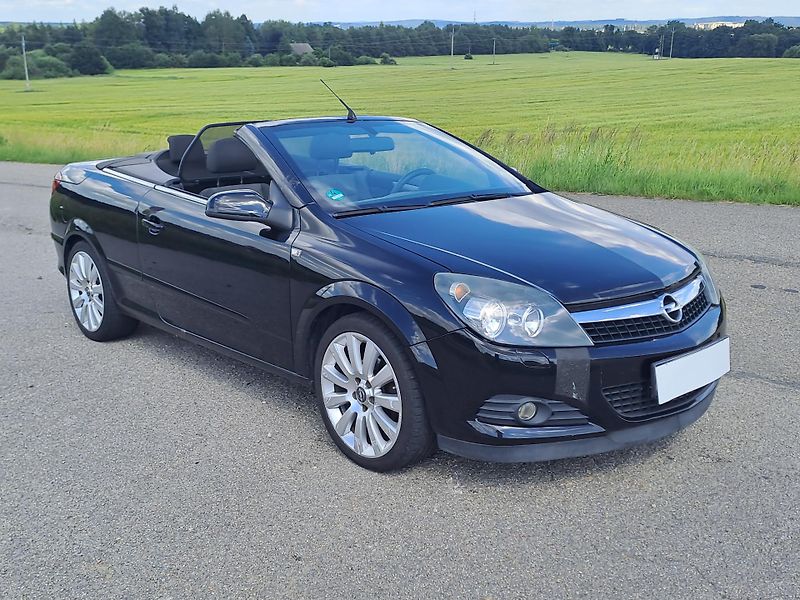 Opel Astra 1.8 KABRIO - fotka 7 z 24