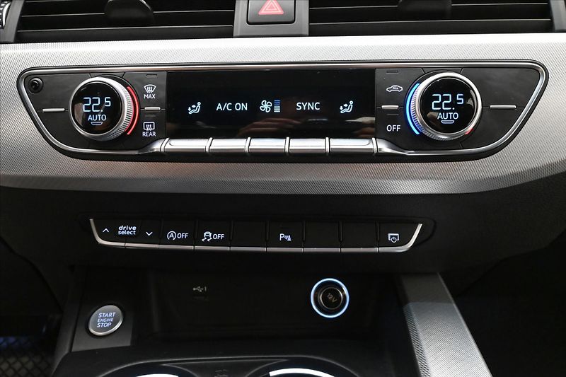 Audi A5 2,0 45TFSI 180kW 4x4 Sportback - fotka 20 z 31