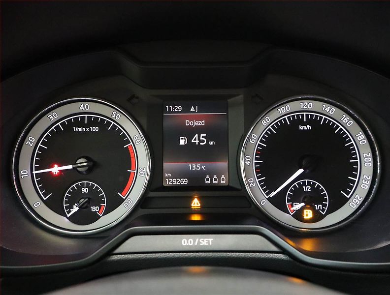 Škoda Octavia (2019) Style 1.5 TSI, Kůže, Navi - fotka 11 z 19