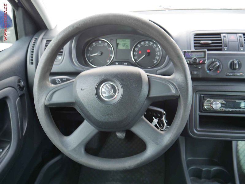 Škoda Fabia (2013) 1.2 TSi, ČR, Ambition, AC - fotka 12 z 15