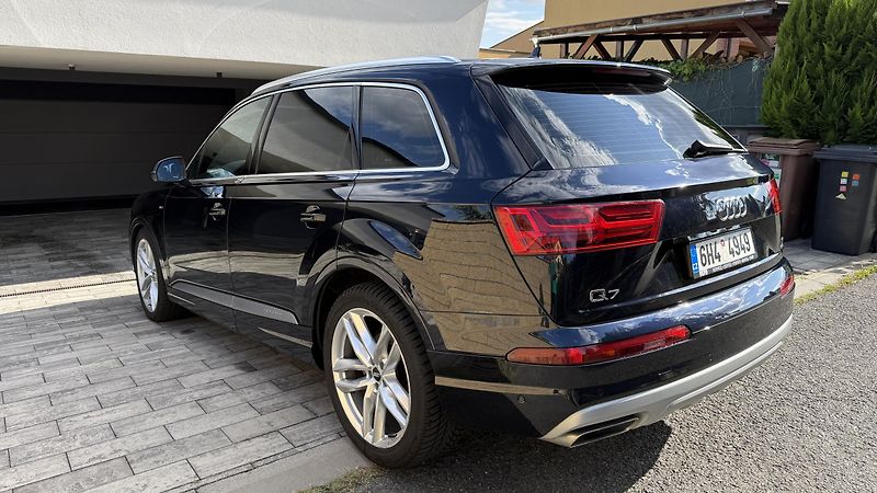 Audi Q7 (2016) HUD, Noční vidění, S-line - fotka 7 z 24