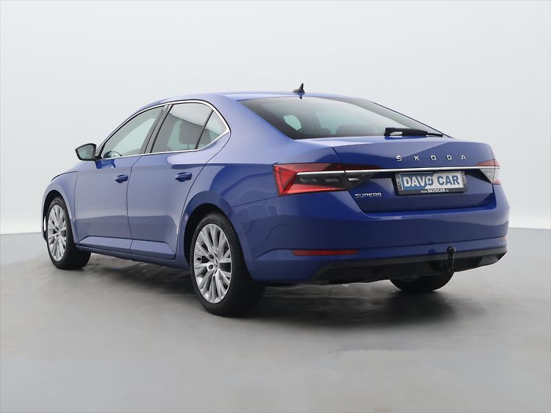 Škoda Superb 2,0 TDI Virtual Matrix Webasto - fotka 5 z 33