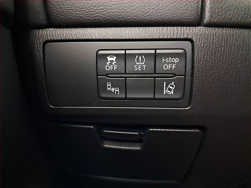 Mazda 6 (2016) 2.0 Skyactiv-G, ČR,1.maj, Navi - fotka 18 z 21