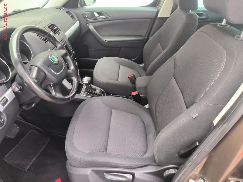 Škoda Yeti (2011) 1.2 TSi, Ambition, DSG - fotka 9 z 17
