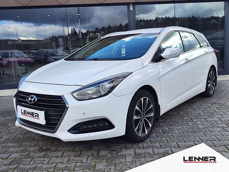 Hyundai i40 1.7 CRDI/104kW Experience AT - fotka 1 z 33