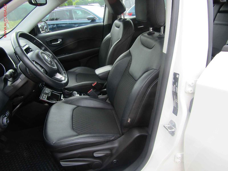Jeep Compass (2021) 1.3 T-GDi, 2.maj,ČR - fotka 9 z 18