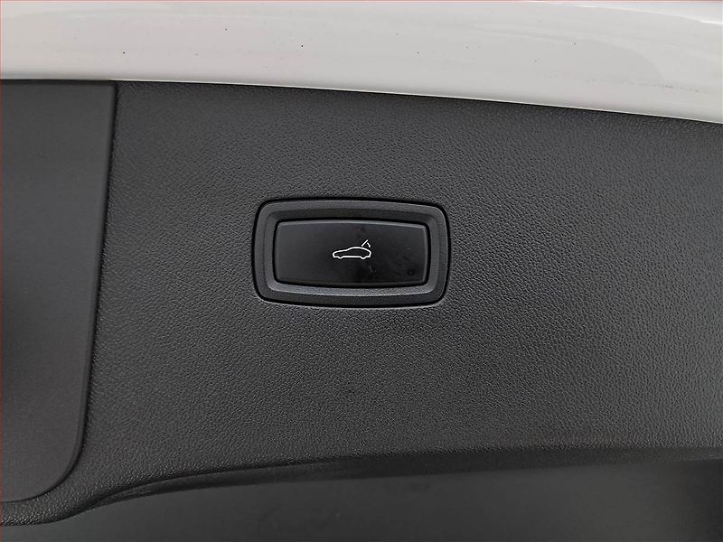 Porsche Cayenne (2023) V6 - fotka 27 z 29