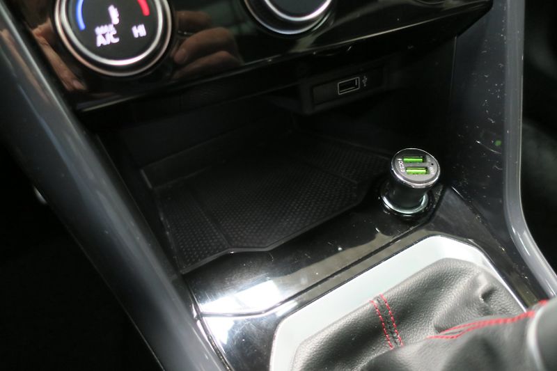 Volkswagen Multivan (2015) T6 2.0TDI Gen. SIX 4M DSG DCC - fotka 33 z 50