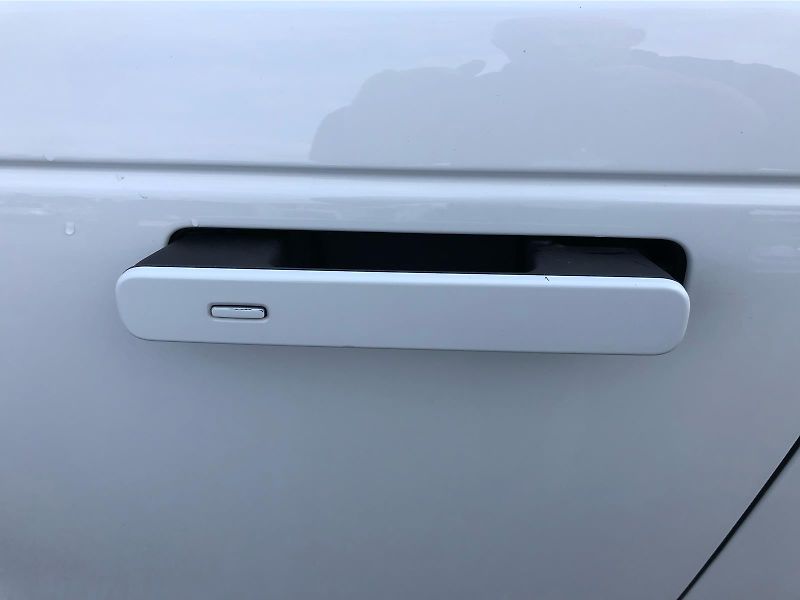 Land Rover Range Rover Velar D 300 SE - fotka 25 z 26