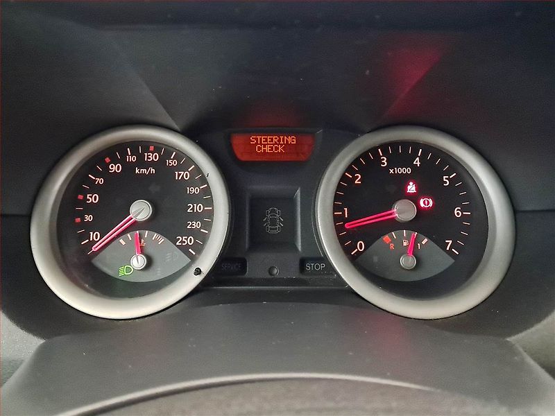 Renault Mégane (2005) 1.6 16V , po STK, Tažné, Klima - fotka 11 z 14