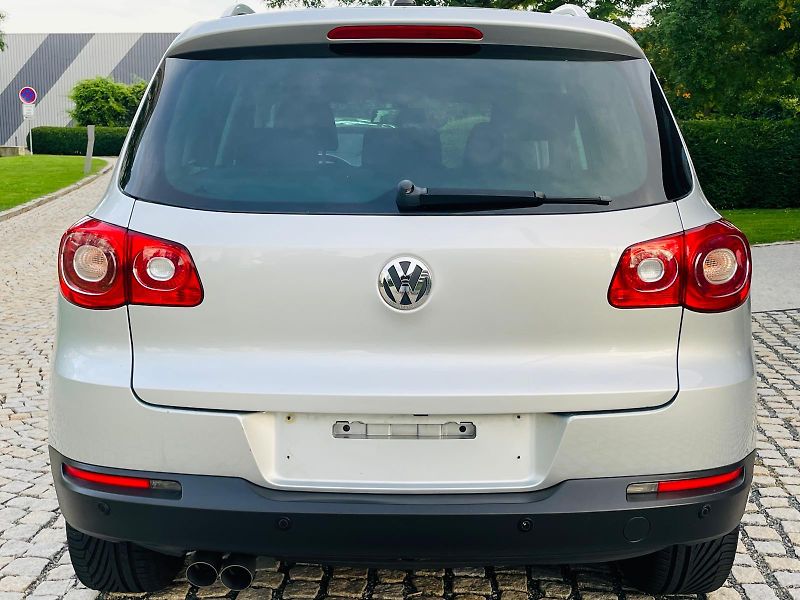 Volkswagen Tiguan 2.0TDI 4x4 MAN SERVISKA TAŽNÉ - fotka 14 z 45