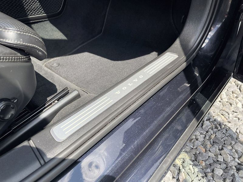 Volvo V90 (2016) 2.0 T5,187kW,Inscription,DPH,K - fotka 46 z 51