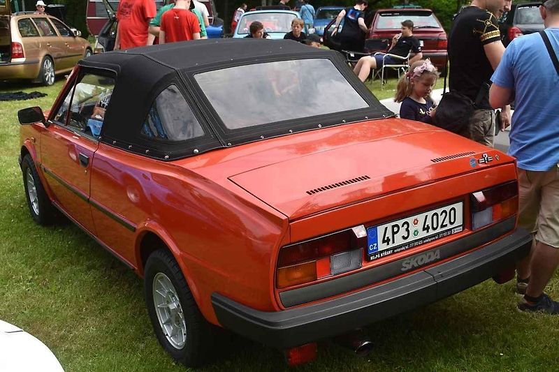 Unikátní modely na srazu vozů Škoda v Běšinech
