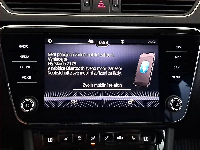 Škoda Superb (2021) Style 1.5 TSI, Automat - fotka 17 z 22