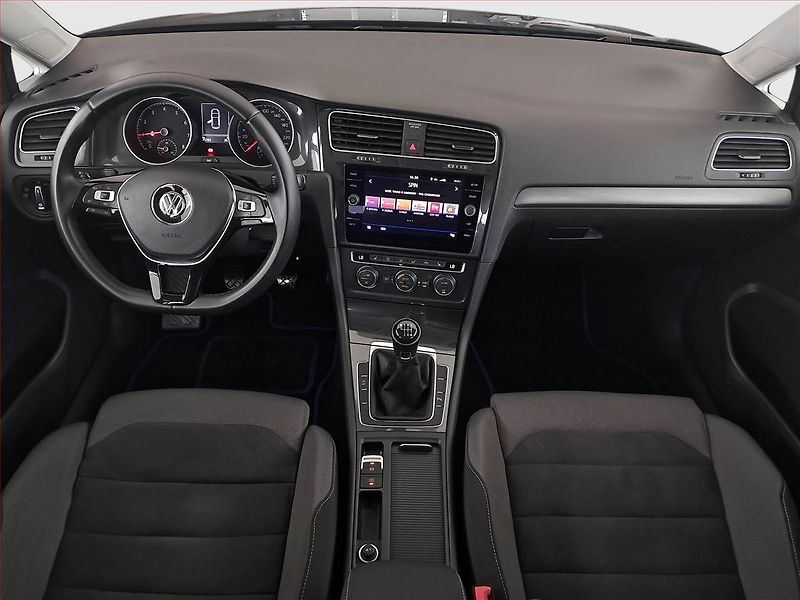 Volkswagen Golf (2019) Marathon Edition 1.5 TSI - fotka 8 z 17