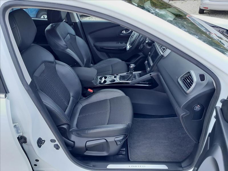 Renault Kadjar 1,2 TCe 96kW LIMITED - fotka 29 z 55