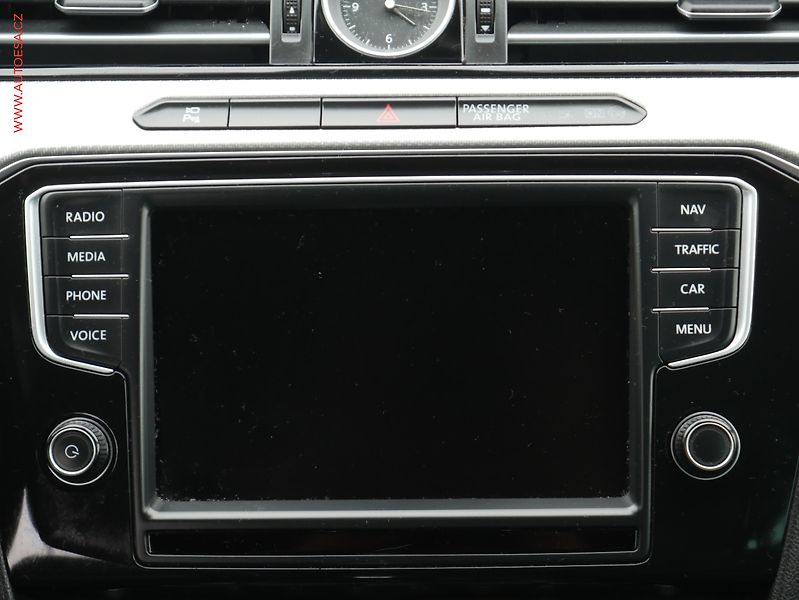 Volkswagen Passat (2017) 2.0 Bi-TDi 4x4, ČR, DSG - fotka 11 z 19